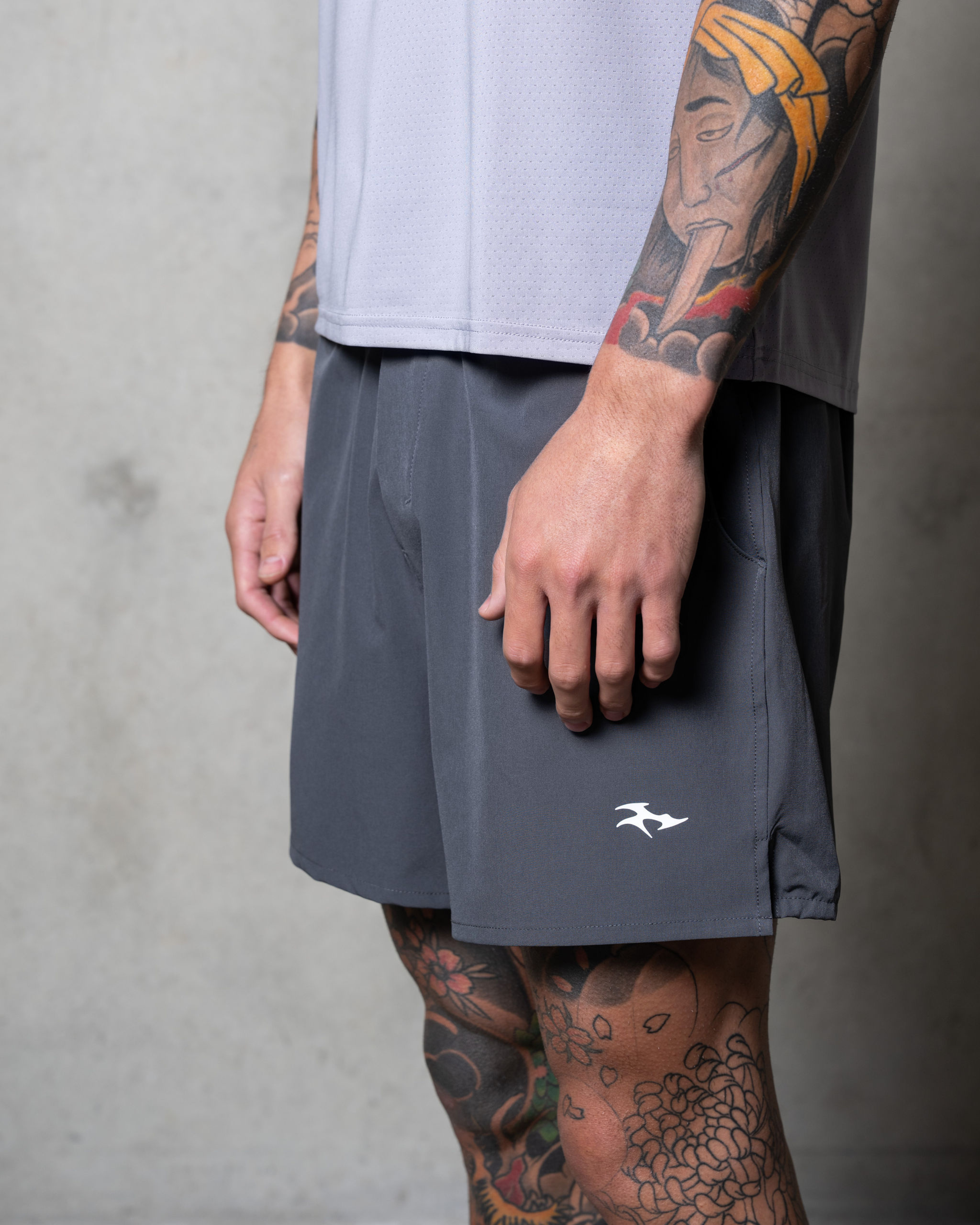 ARC ATHLETIC SHORTS - CEMENT